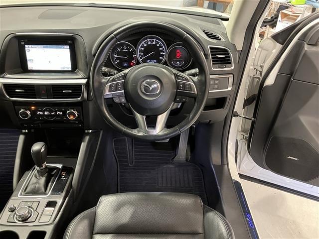 ＣＸ－５ ＸＤ　Ｌパッケージ　Ａクルーズ　ＥＴＣ車載器　本革シート　盗難防止システム　メモリナビ　ＤＶＤプレーヤー　Ｗエアバッグ　横滑り防止　定期点検記録簿　ＬＥＤヘッドライト　パワーシート　アドバンストキー　ＡＢＳ　キーレス（3枚目）