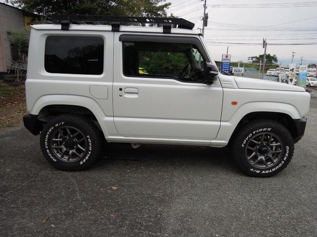 ジムニー ＸＣ　ワンオーナー禁煙車　５速　５速　ワンオーナー　禁煙車　ルーフキャリア　純正グリル　ＴＥＩＮショックアブソーバー　ＫＥＮＷＯＯＤナビＴＶＢｌｕｅｔｏｏｔｈ対応　３６０ドラレコ　トーヨータイヤＲ／Ｔ　ＥＴＣ（5枚目）