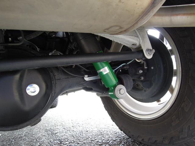 ジムニー ＸＣ　ワンオーナー禁煙車　５速　５速　ワンオーナー　禁煙車　ルーフキャリア　純正グリル　ＴＥＩＮショックアブソーバー　ＫＥＮＷＯＯＤナビＴＶＢｌｕｅｔｏｏｔｈ対応　３６０ドラレコ　トーヨータイヤＲ／Ｔ　ＥＴＣ（16枚目）