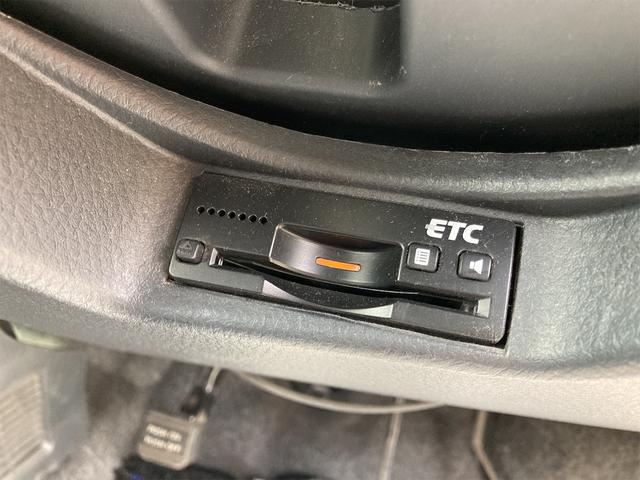 Ｔ　ＥＴＣ　オートライト　ＨＩＤ　スマートキー　電動格納ミラー　ベンチシート　ＣＶＴ　盗難防止システム　ＡＢＳ　ＣＤ　アルミホイール　衝突安全ボディ　エアコン　パワーステアリング　パワーウィンドウ(7枚目)