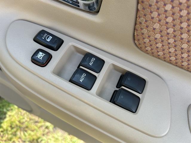 シエンタ G ETC バックカメラ ナビ TV 両側スライド・片側電動 HID スマートキー 電動格納ミラー 3列シート CVT アルミホイール CD 衝突安全ボディ ABS エアコン パワーステアリング(11枚目)