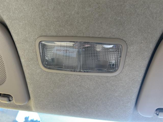 シエンタ G ETC バックカメラ ナビ TV 両側スライド・片側電動 HID スマートキー 電動格納ミラー 3列シート CVT アルミホイール CD 衝突安全ボディ ABS エアコン パワーステアリング(37枚目)