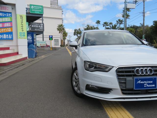 １．４ＴＦＳＩ　純正ナビ　フルセグＴＶ　バックカメラ　ブルートゥース　キセノンヘッドランプ　ビルトインＥＴＣ　パドルシフト　オートライト　キーレス　前後クリアランスソナー　プッシュスタート　デュアルエアバック(11枚目)