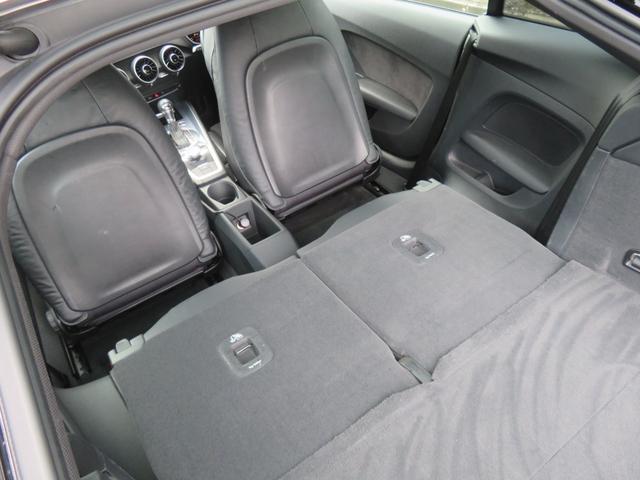 ＴＴクーペ １．８ＴＦＳＩ　Ｓラインパッケージ　バーチャルコックピット　純正ナビ　フルセグＴＶ　バックカメラ　ブルートゥース　ＥＴＣ　パドルシフト　ハーフレザーシート　ＬＥＤヘッドランプ　ミラー型前後ドラレコ　１８アルミ　プッシュスタート　ＵＳＢ（28枚目）