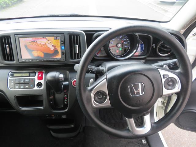 当社は一つのビルに１階商談ルーム２階展示場３階自社認証工場と集約されております！