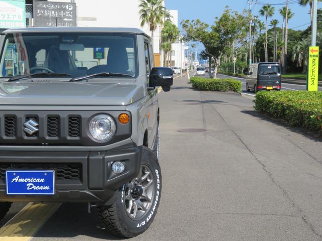 ジムニー XC 届出済未使用車 4WD AT車 衝突被害軽減システム LEDヘッドランプ TOYOオープンカントリータイヤ 純正16インチアルミ クリアランスソナー レーンアシスト 背面タイヤ フロアマット(5枚目)