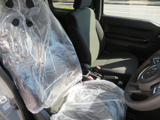 ジムニー XC 届出済未使用車 4WD AT車 衝突被害軽減システム LEDヘッドランプ TOYOオープンカントリータイヤ 純正16インチアルミ クリアランスソナー レーンアシスト 背面タイヤ フロアマット(32枚目)