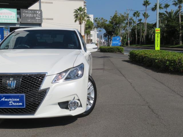 クラウンハイブリッド アスリートＳ　純正ナビ　フルセグＴＶ　バックカメラ　ブルートゥース　キセノンランプ　ＬＥＤフォグランプ　クリアランスソナー　純正１７ンチアルミ　ビルトインＥＴＣ　前席パワーシート　クルコン　プッシュスタート（5枚目）