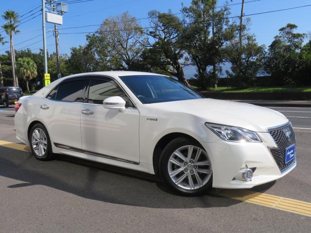 クラウンハイブリッド アスリートＳ　純正ナビ　フルセグＴＶ　バックカメラ　ブルートゥース　キセノンランプ　ＬＥＤフォグランプ　クリアランスソナー　純正１７ンチアルミ　ビルトインＥＴＣ　前席パワーシート　クルコン　プッシュスタート（9枚目）