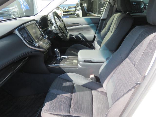 クラウンハイブリッド アスリートＳ　純正ナビ　フルセグＴＶ　バックカメラ　ブルートゥース　キセノンランプ　ＬＥＤフォグランプ　クリアランスソナー　純正１７ンチアルミ　ビルトインＥＴＣ　前席パワーシート　クルコン　プッシュスタート（21枚目）