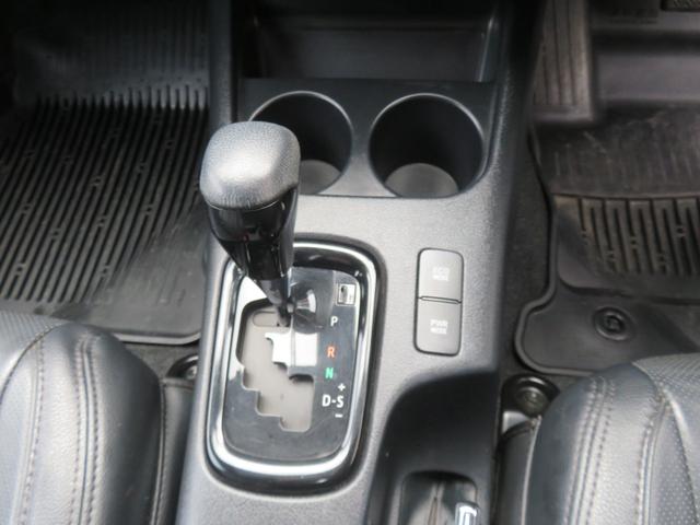 各メーカーのバン・トラックタイプの仕事車が勢揃い！！