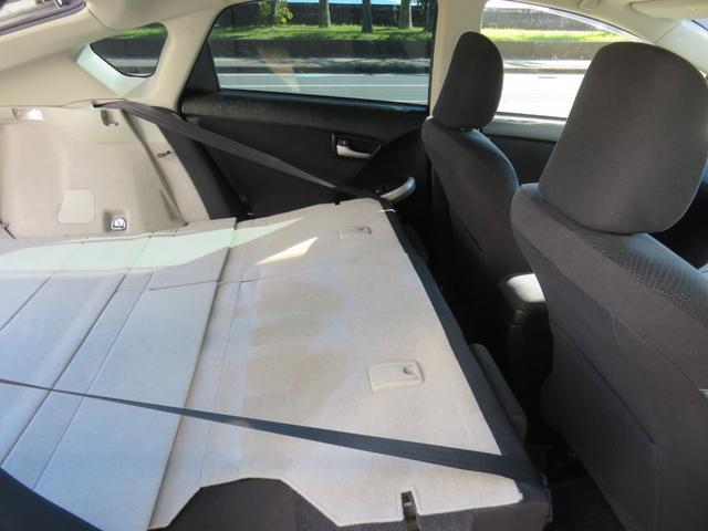 購入後も自社認証工場にて入念な点検整備を実施し、法定点検記録簿を記載しお渡ししております。