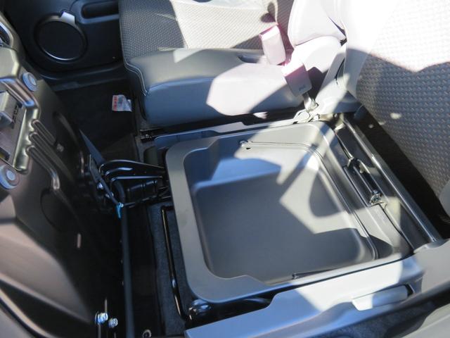 ハスラー ＪスタイルＩＩ　デュアルカメラブレーキサポート　純正ナビ　フルセグＴＶ　全方位モニター　ブルートゥース　ハーフレザーシート　シートヒーター　キセノンランプ　ＬＥＤフォグランプ　ワンオーナー　オートライト　スマートキー（24枚目）