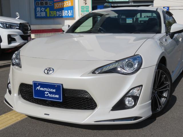 ８６ ＧＴ　モデリスタエアロ　ＴＲＤ４本出しマフラー　純正ナビ　フルセグＴＶ　バックカメラ　ブルートゥース　キセノンランプ　ＬＥＤフォグランプ　パドルシフト　プッシュスタート　スマートキー（3枚目）