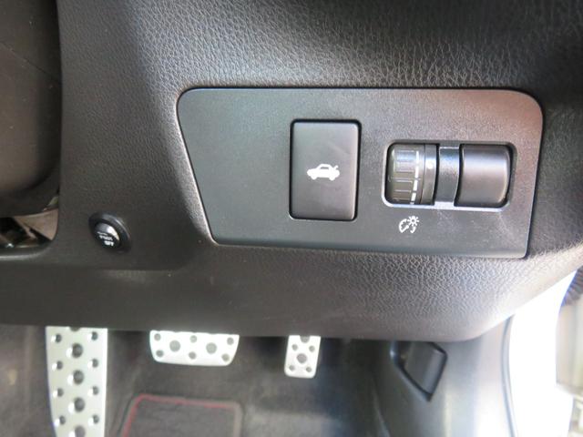 ８６ ＧＴ　モデリスタエアロ　ＴＲＤ４本出しマフラー　純正ナビ　フルセグＴＶ　バックカメラ　ブルートゥース　キセノンランプ　ＬＥＤフォグランプ　パドルシフト　プッシュスタート　スマートキー（32枚目）