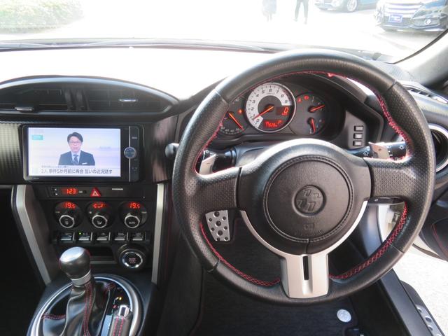 ８６ ＧＴ　モデリスタエアロ　ＴＲＤ４本出しマフラー　純正ナビ　フルセグＴＶ　バックカメラ　ブルートゥース　キセノンランプ　ＬＥＤフォグランプ　パドルシフト　プッシュスタート　スマートキー（38枚目）