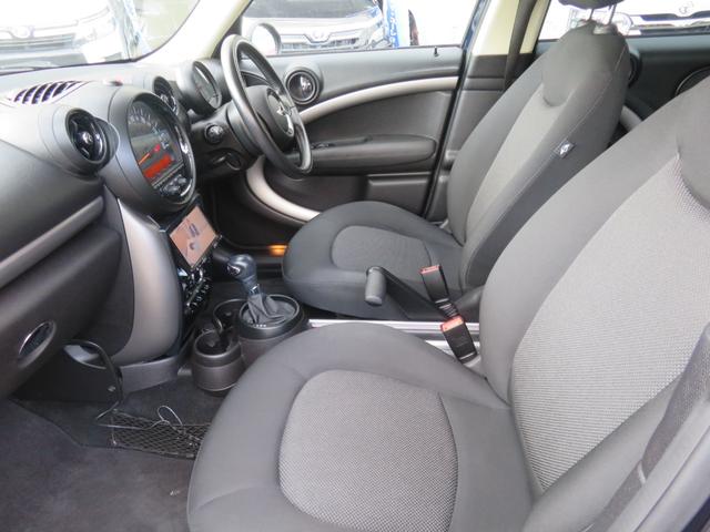 ＭＩＮＩ クーパーＤ　クロスオーバー　パイオニアナビ　フルセグＴＶ　ブルートゥース　キセノンランプ　ＬＥＤフォグランプ　純正１６インチアルミ　キーレス　ワンオーナー車　ＥＴＣ　ＡＵＸ　ディーゼルターボ（21枚目）