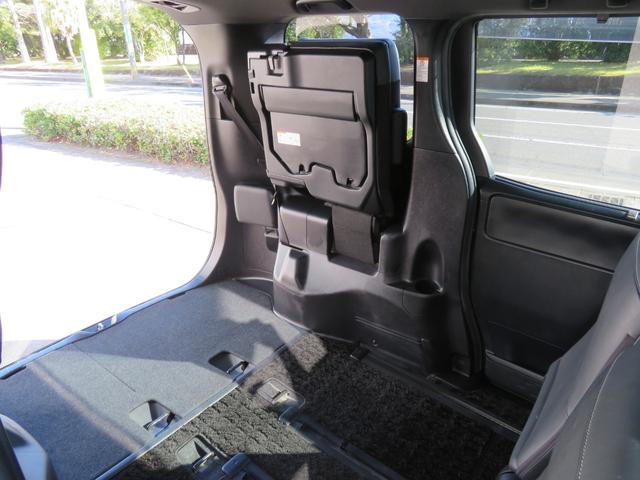 �J��U�D�̓��ł�������茩�Ē�����悤�����W����Ԃ������B