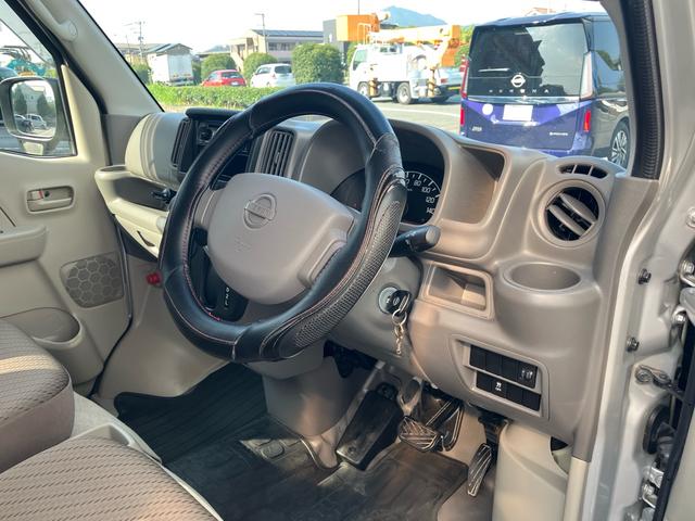NV100クリッパーバン DX GLパッケージ ハイルーフ ルーフキャリア オートマ キーレス CD 電動格納ミラー ドライブレコーダー ヘッドライトレベライザー バイザー プライバシーガラス(19枚目)
