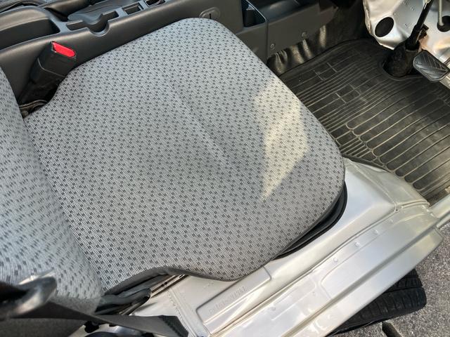 NT100クリッパートラック DX 2WD オートマ エアコン パワステ ETC ABS Wエアバッグ 作業灯 3方開 ステンレスあおりカバー 14inアルミホイール(28枚目)