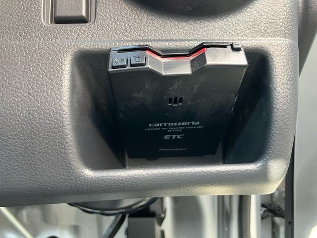NT100クリッパートラック DX 2WD オートマ エアコン パワステ ETC ABS Wエアバッグ 作業灯 3方開 ステンレスあおりカバー 14inアルミホイール(40枚目)