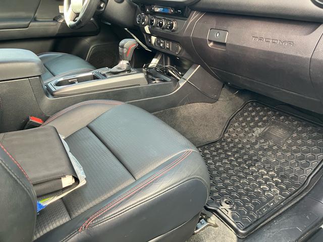 タコマ  ダブルキャブ TRD PRO 左ハンドル 4WD レザーシート シートヒーター ナビTV バックカメラ Bluetooth ETC ドラレコ クルーズコントロール スマートキー 16inアルミホイール(42枚目)