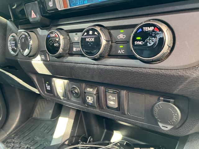 タコマ  ダブルキャブ TRD PRO 左ハンドル 4WD レザーシート シートヒーター ナビTV バックカメラ Bluetooth ETC ドラレコ クルーズコントロール スマートキー 16inアルミホイール(48枚目)