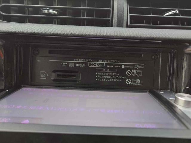 アクア Ｓ　ＥＴＣ　バックカメラ　ナビ　ＴＶ　スマートキー　アイドリングストップ　電動格納ミラー　ＣＶＴ　衝突安全ボディ　記録簿　ＡＢＳ　ＥＳＣ　ＣＤ　ＤＶＤ再生　ＵＳＢ　Ｂｌｕｅｔｏｏｔｈ　エアコン（29枚目）