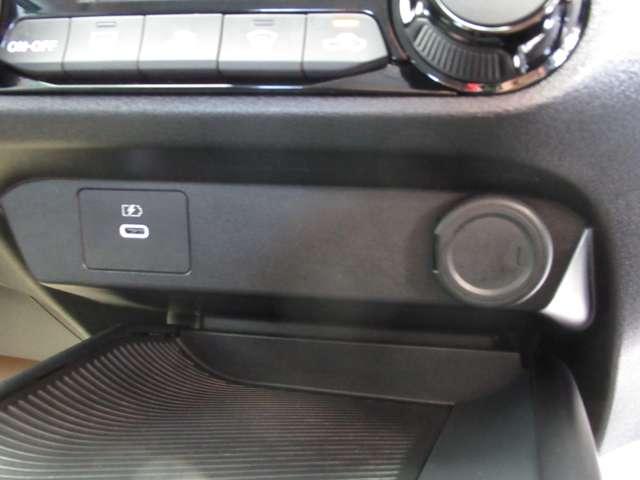 ノート 1.2 X ドラレコ/衝突軽減ブレーキ/全方位モニター リアカメラ 衝突被害軽減ブレ-キ 全方位カメラ レーンアシスト インテリジェントキー ドラレコ アイドリングストップ 盗難防止システム サイドカーテンエアバック サイドカメラ パワーウィンドウ ABS(10枚目)