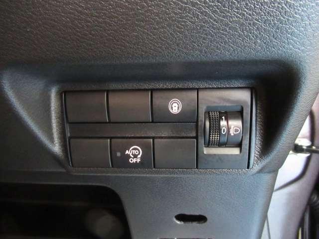 デイズ 660 ボレロ 衝突軽減ブレーキ/全方位モニター 車線逸脱警報 フルオートエアコン スマートキー Wエアバック アイドリングストップ 衝突回避支援(9枚目)