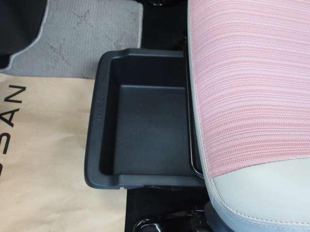 デイズ 660 ボレロ 衝突軽減ブレーキ/全方位モニター 車線逸脱警報 フルオートエアコン スマートキー Wエアバック アイドリングストップ 衝突回避支援(13枚目)