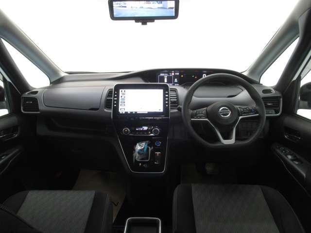 セレナ 1.2 e-POWER ハイウェイスター V ナビ/後席M/プロパ/衝突軽減ブレーキ 360°カメラ エマジェンシーブレーキ スマキー バックカメラ LED レーンアシスト ETC ドラレコ Aストップ イモビ フルオートエアコン アルミホイール エアバック メモリーナビ キーフリー(3枚目)