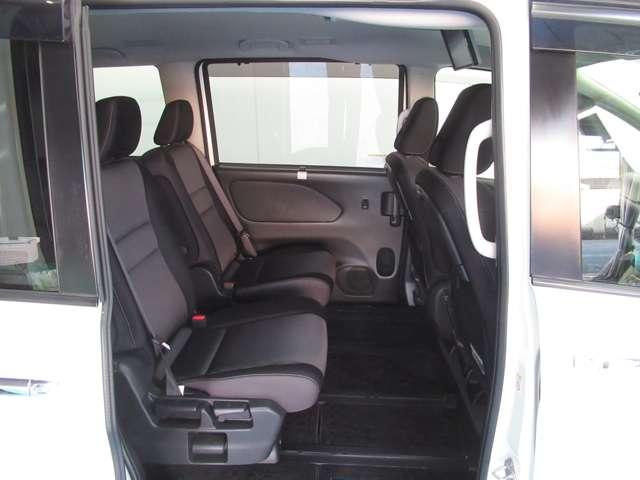 セレナ 1.2 e-POWER ハイウェイスター V ナビ/後席M/プロパ/衝突軽減ブレーキ 360°カメラ エマジェンシーブレーキ スマキー バックカメラ LED レーンアシスト ETC ドラレコ Aストップ イモビ フルオートエアコン アルミホイール エアバック メモリーナビ キーフリー(11枚目)