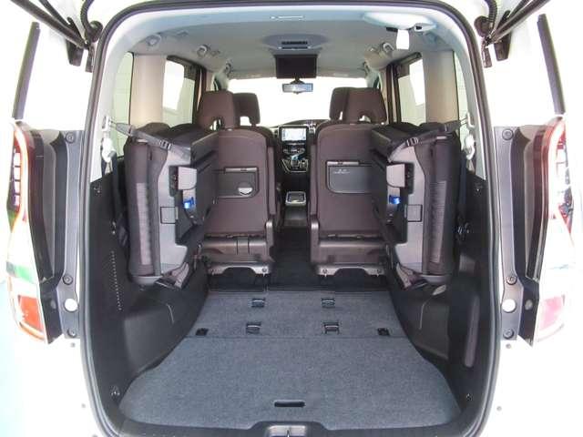 セレナ 1.2 e-POWER ハイウェイスター V ナビ/後席M/プロパ/衝突軽減ブレーキ 360°カメラ エマジェンシーブレーキ スマキー バックカメラ LED レーンアシスト ETC ドラレコ Aストップ イモビ フルオートエアコン アルミホイール エアバック メモリーナビ キーフリー(14枚目)