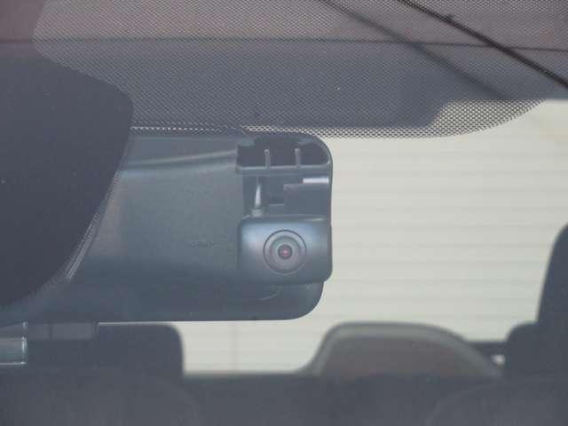 セレナ 1.2 e-POWER ハイウェイスター V ナビ/後席M/プロパ/衝突軽減ブレーキ 360°カメラ エマジェンシーブレーキ スマキー バックカメラ LED レーンアシスト ETC ドラレコ Aストップ イモビ フルオートエアコン アルミホイール エアバック メモリーナビ キーフリー(17枚目)