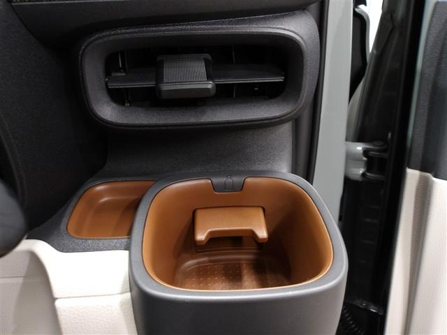 シエンタ ハイブリッドＺ　ＴＳＳ　エアバック　キーレスエントリー　イモビライザー　ＴＶ　バックモニター　ＬＥＤヘッドライト　ＥＴＣ車載器　横滑り防止　スマートキー　オートエアコン　サイドエアバッグ　ＷＳＲＳ　ＡＢＳ　クルーズＣ（10枚目）