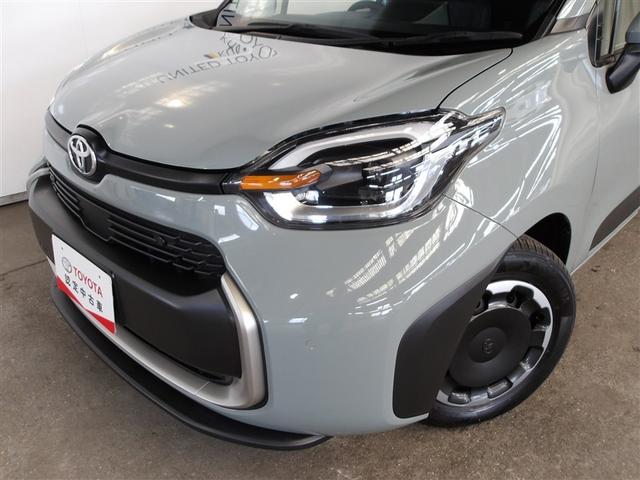 シエンタ ハイブリッドＺ　ＴＳＳ　エアバック　キーレスエントリー　イモビライザー　ＴＶ　バックモニター　ＬＥＤヘッドライト　ＥＴＣ車載器　横滑り防止　スマートキー　オートエアコン　サイドエアバッグ　ＷＳＲＳ　ＡＢＳ　クルーズＣ（18枚目）