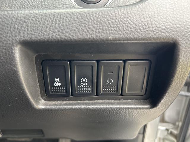 �w�A�C�h�����O�X�g�b�v�x�N���}����Ԃ���Ǝ����I�ɃG���W�����~���A���ʂȔR�������r�o�K�X��}���܂��B�f�����G���W�����Ďn��������ȂǁA�h���C�o�[�̊��o�ƃY���̂Ȃ����R�Ȑ����ڎw���Ă��܂��B