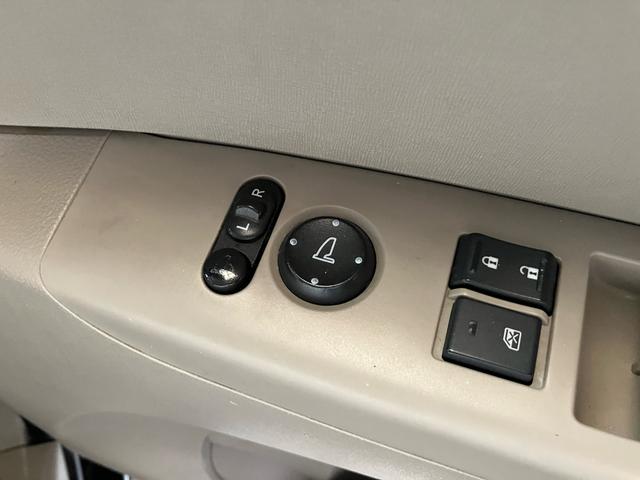 Ｎ－ＢＯＸ Ｇ・Ｌパッケージ　左側電動スライドドア　ナビ　ワンセグＴＶ　ＥＴＣ　スマートキー　プッシュスタート　バックカメラ　バイザー　プライバシーガラス（18枚目）