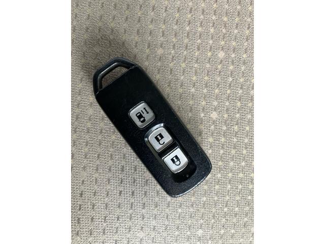 Ｎ－ＢＯＸ Ｇ・Ｌパッケージ　左側電動スライドドア　ナビ　ワンセグＴＶ　ＥＴＣ　スマートキー　プッシュスタート　バックカメラ　バイザー　プライバシーガラス（31枚目）