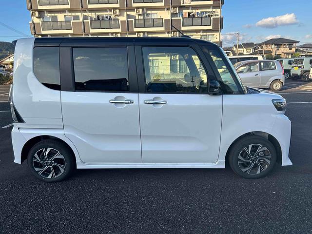 タント カスタムＸ　インパネシフト　プッシュスタートスイッチ　電子カードキー　電動パーキングブレーキ　両側パワースライドドア　車線逸脱防止　アルミホイール　ＡＢＳ　ディスプレイオーディオ　シートヒーター（4枚目）