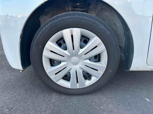 タント Ｘ　インパネシフト　プッシュスタートスイッチ　電子カードキー　電動パーキングブレーキ　カーナビ　片側電動両側スライドドア　ブレーキサポート　車線逸脱警報　ＡＢＳ　オートハイビーム　シートヒーター（19枚目）