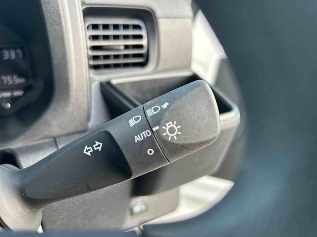 オートライトのスイッチの写真です