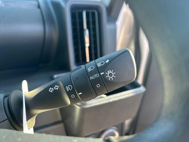 タント カスタムX インパネシフト プッシュスタートスイッチ 電子カードキー 電動パーキングブレーキ カーナビ バックモニター ATハイビーム ABS付 両側パワースライドドア アルミホイール 衝突被害軽減システム(32枚目)