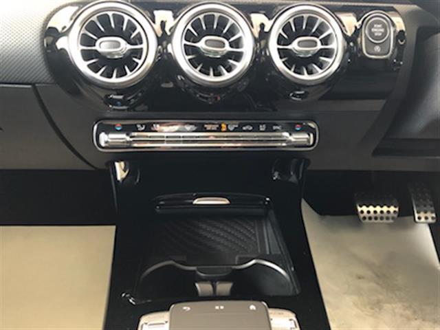 CLA250 4マチック AMGライン レーダーセーフティパッケージ AMGレザーエクスクルーシブパッケージ アドバンスドパッケージ ナビゲーションパッケージ 2年保証 新車保証(12枚目)