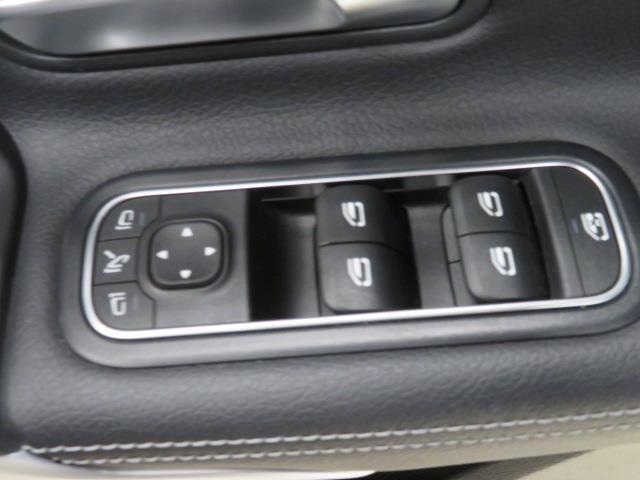 A250 4マチック セダン レーダーセーフティパッケージ ナビゲーションパッケージ 2年保証 新車保証(14枚目)