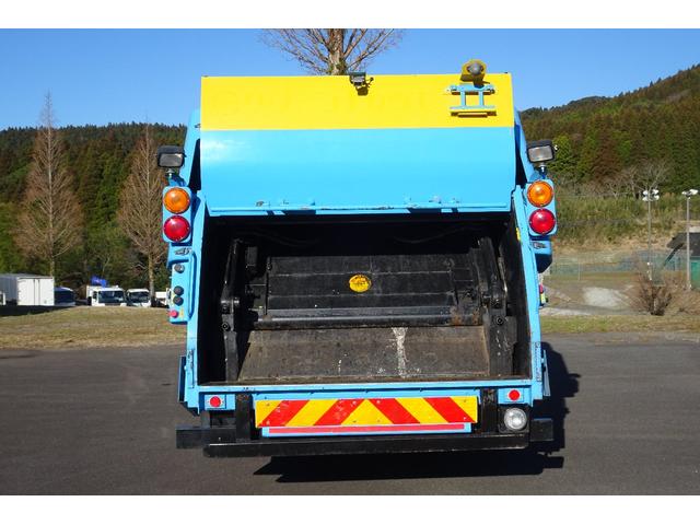 4tプレス式パッカー車(4枚目)
