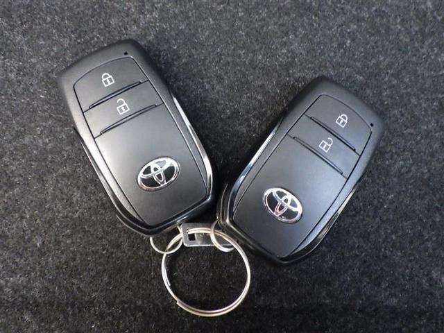 アクア X 踏み間違い防止 100V イモビ LEDヘッドライト スマートキー 横滑り防止機能 キーレスエントリー オートクルーズ オートエアコン ETC カーテンエアバッグ パワーステアリング ABS(5枚目)