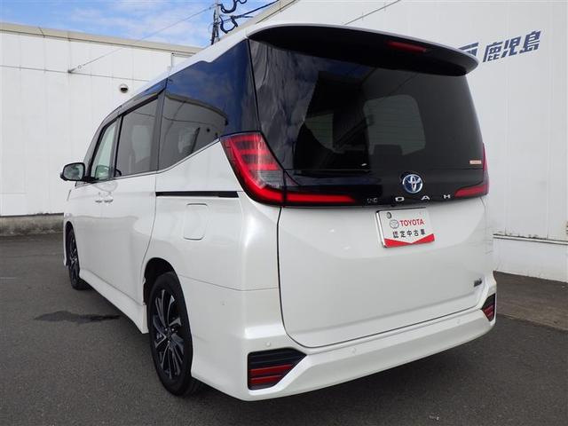 ノア ハイブリッドS-Z 横滑り防止機能 エアバッグ オートクルーズコントロール 地デジ 両側自動ドア ダブルエアコン スマートエントリー LEDランプ バックモニター メモリナビ 3列シート ETC付き ABS AC100V(17枚目)