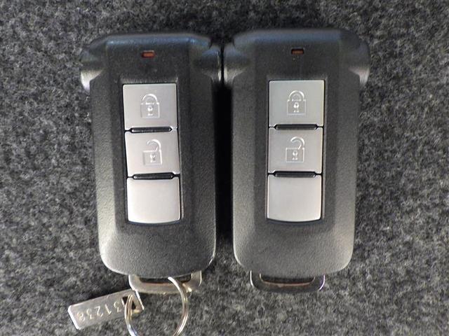 デイズルークス ハイウェイスター　Ｘ　Ｖセレクション　前後踏み間違い防止　ＡＷ　インテリキ－　イモビライザー　１オーナー　地デジ　フルオートエアコン　ＤＶＤ再生　ＶＤＣ　ベンチシート　ＬＥＤライト　ドラレコ　ナビＴＶ　ＥＴＣ　メモリーナビ　ＡＢＳ　ＰＷ（40枚目）